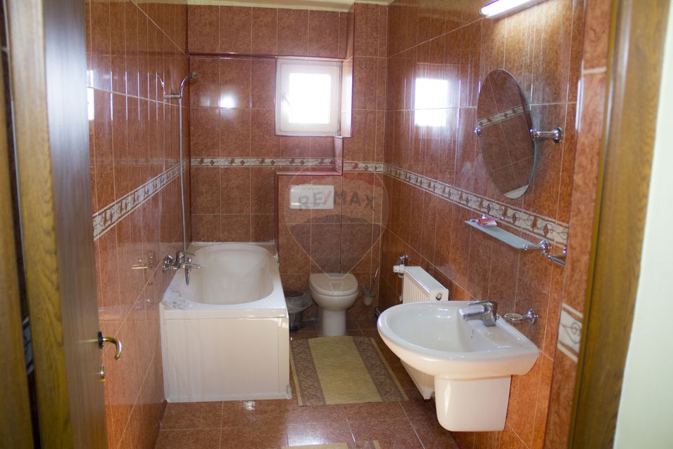 Hotel de vanzare la cateva minute de Podul Mogosoaia –Cu 40 de camere