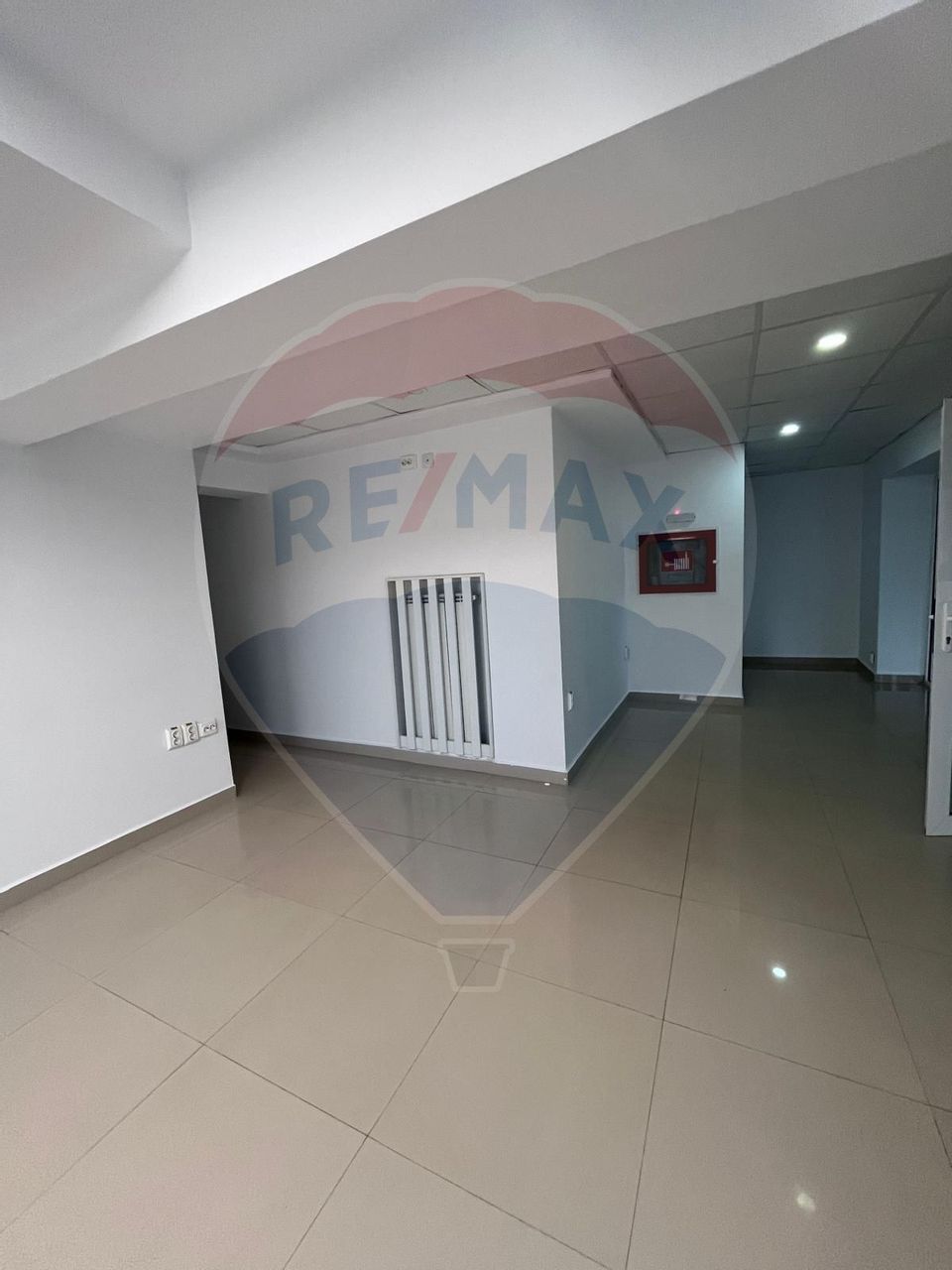 95sq.m Commercial Space for rent, Gara area