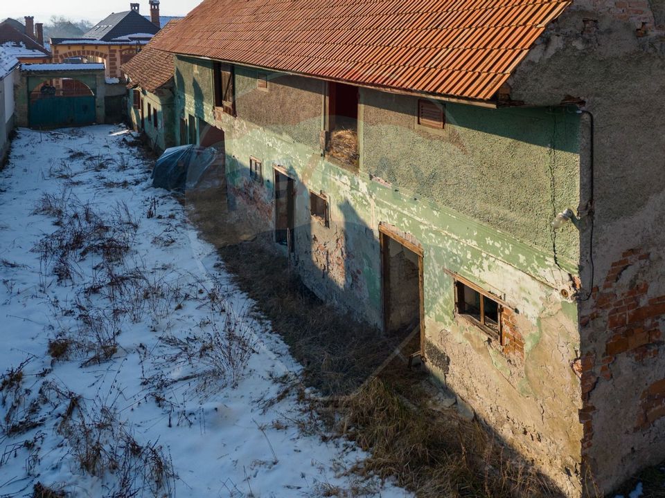 Proiect imobiliar 5 apartamente cu autorizatie de construire