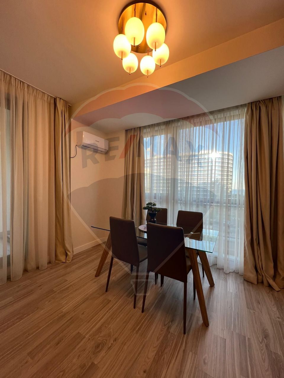 Apartament de inchiriat Blue Onix -Mamaia N