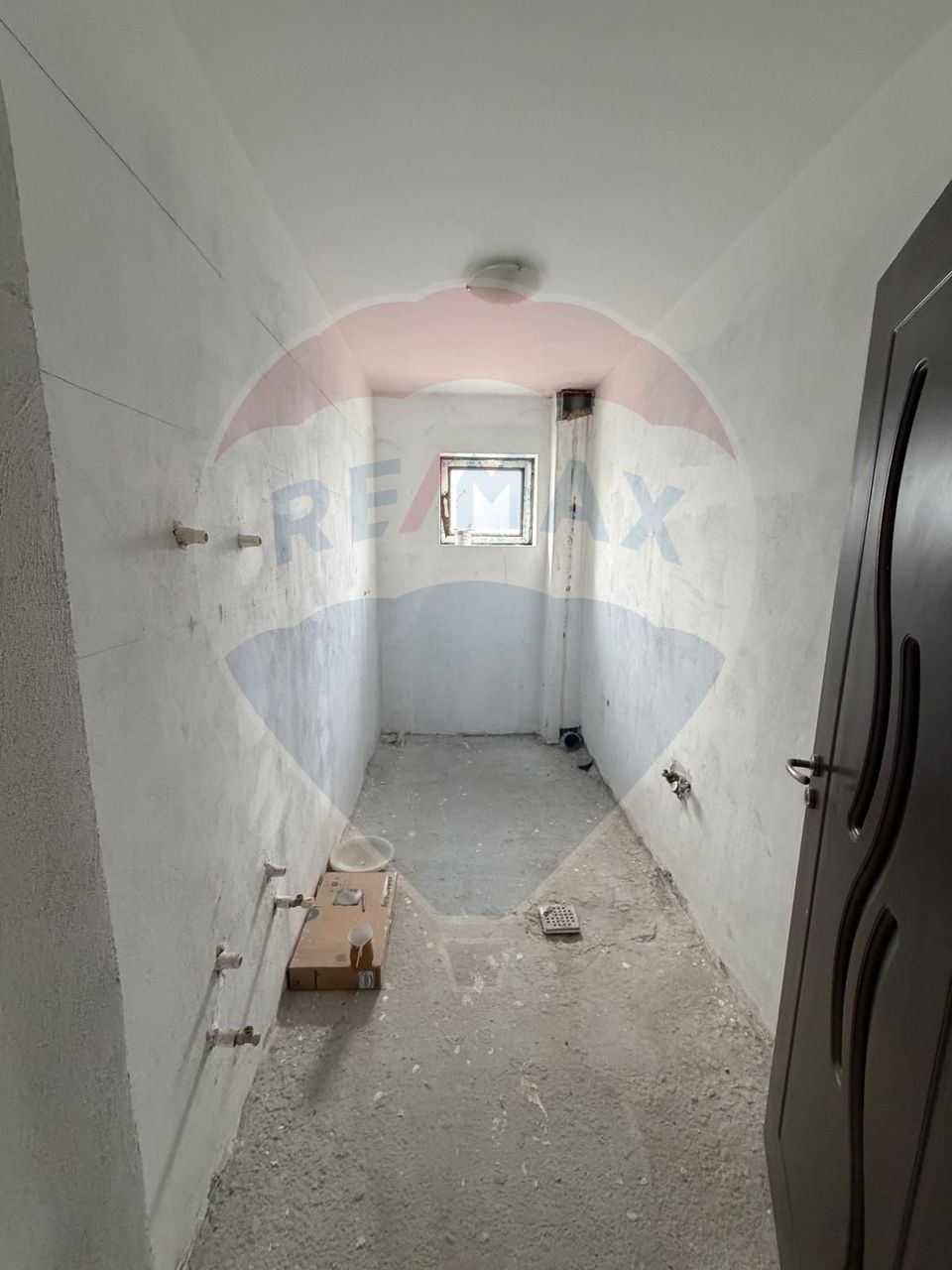 Apartament cu 3 camere de vânzare în zona Central