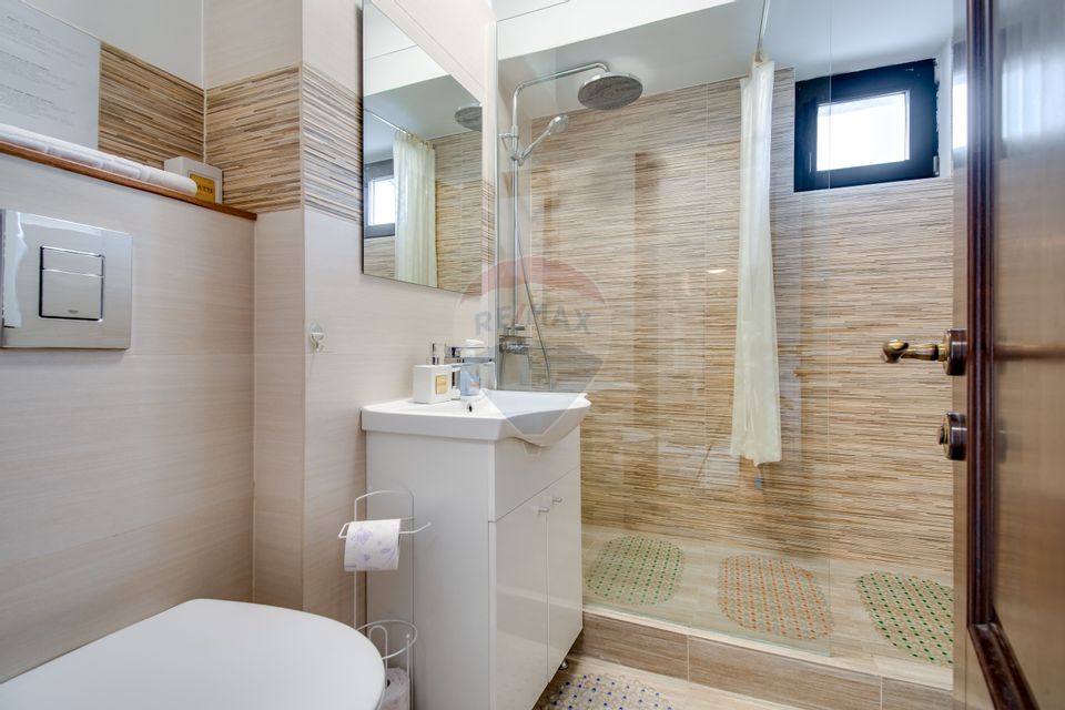 Apartament 3 camere de inchiriat, cu loc de parcare, Piata Victoriei