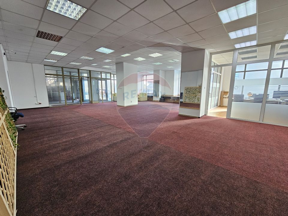 2,600sq.m Office Space for sale, Central area