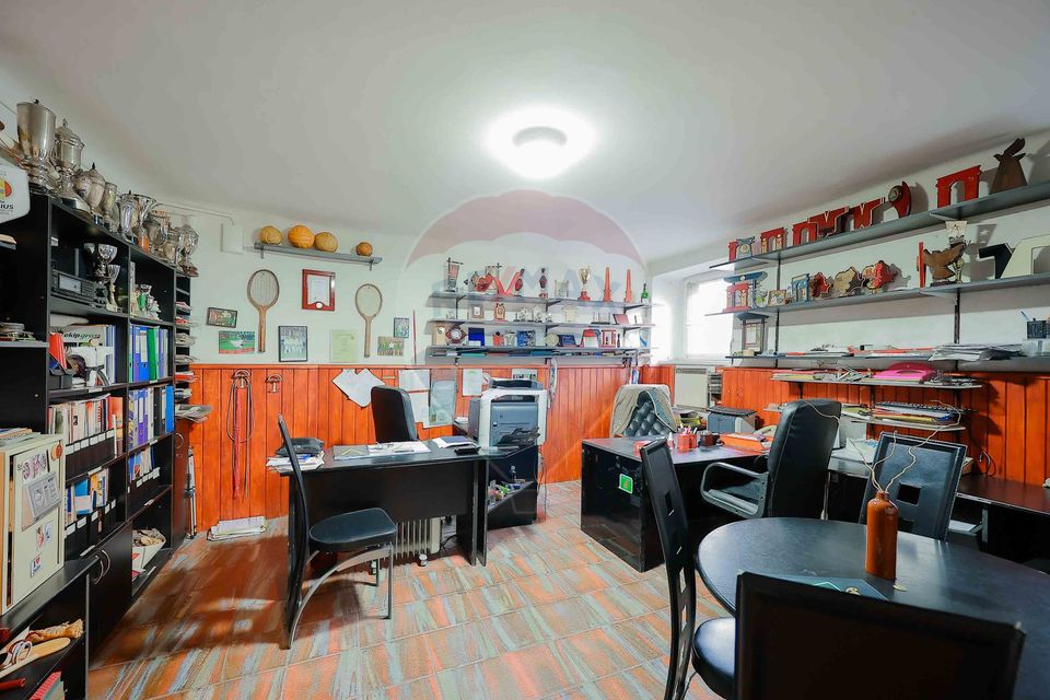 86sq.m Commercial Space for sale, Ultracentral area