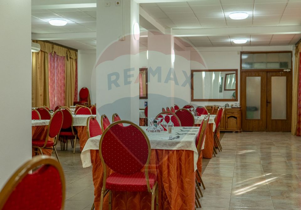 Hotel de vanzare la cateva minute de Podul Mogosoaia –Cu 40 de camere