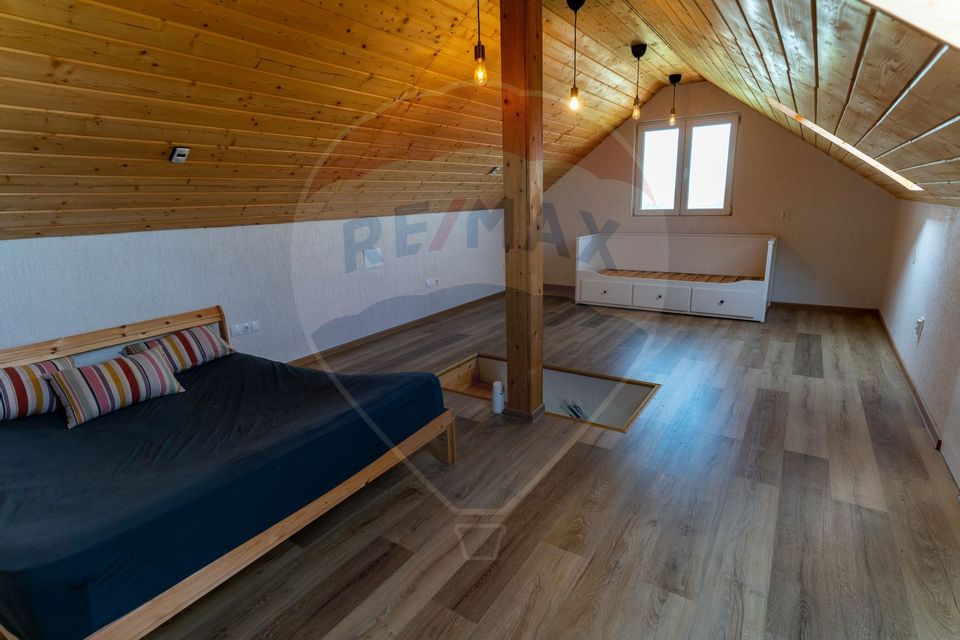 Casă modernă, 9400 mp de teren lângă Hunedoara, autorizată Camping