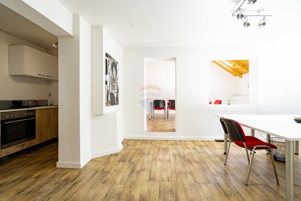 De vânzare casă cu 6 camere, ultracentral – str. Moscovei