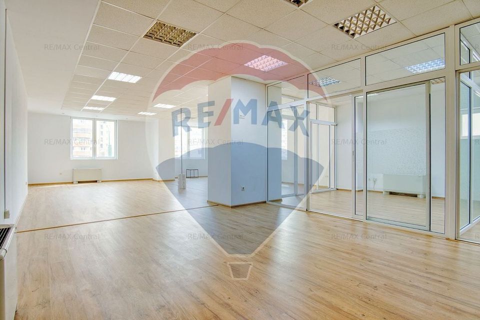 125sq.m Office Space for rent, Vlahuta area