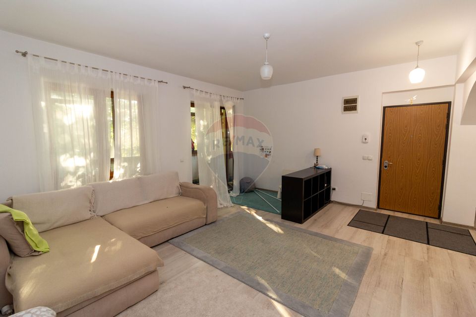 Apartment 3 rooms for rent, city hall sector 1, Banu Manta