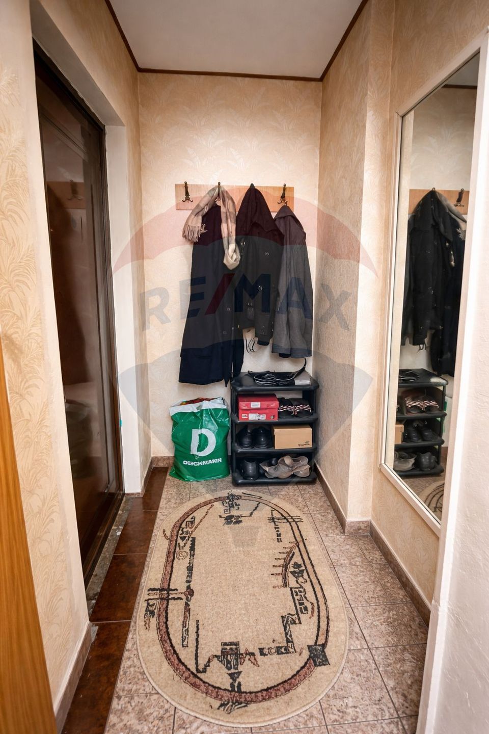 Apartament cu 2 camere de vânzare Piata Sudului