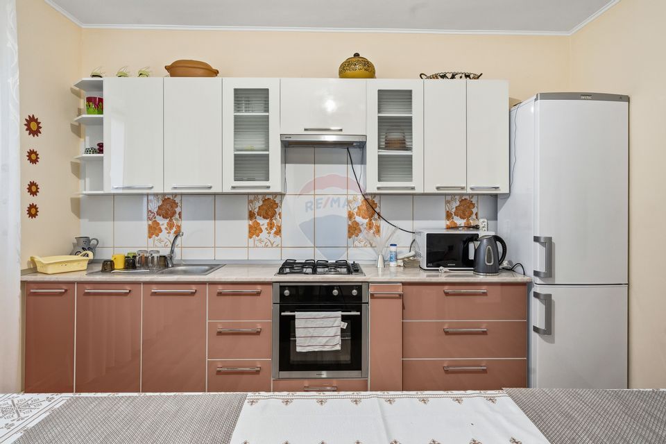 6 room House / Villa for sale, Central area