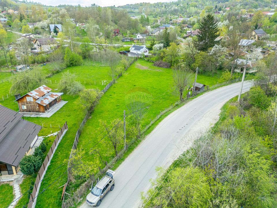 Teren intravilan 2221 mp Breaza / Strada Ocinei / Valea Tarsei