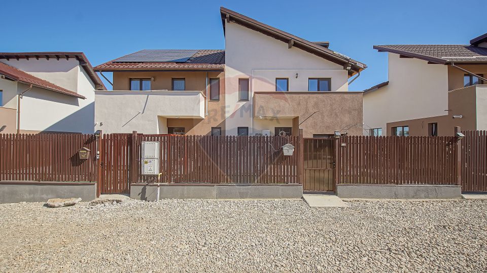 Casă Tip Duplex,  Săcele