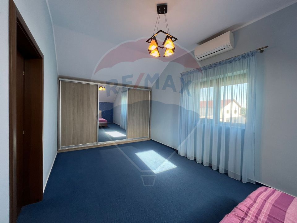 4 room House / Villa for sale