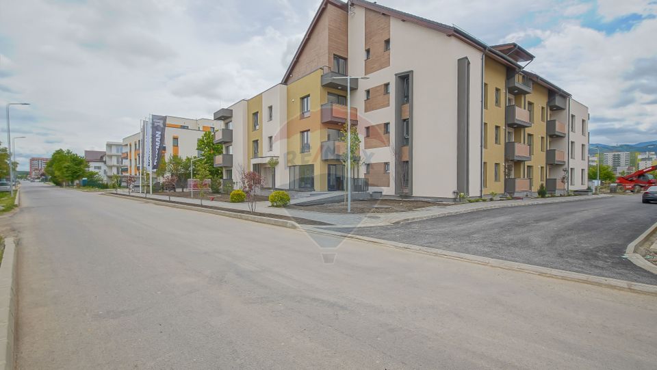 ! VANDUT ! Apartament 2 camere predare în maxim doua luni, Brașov