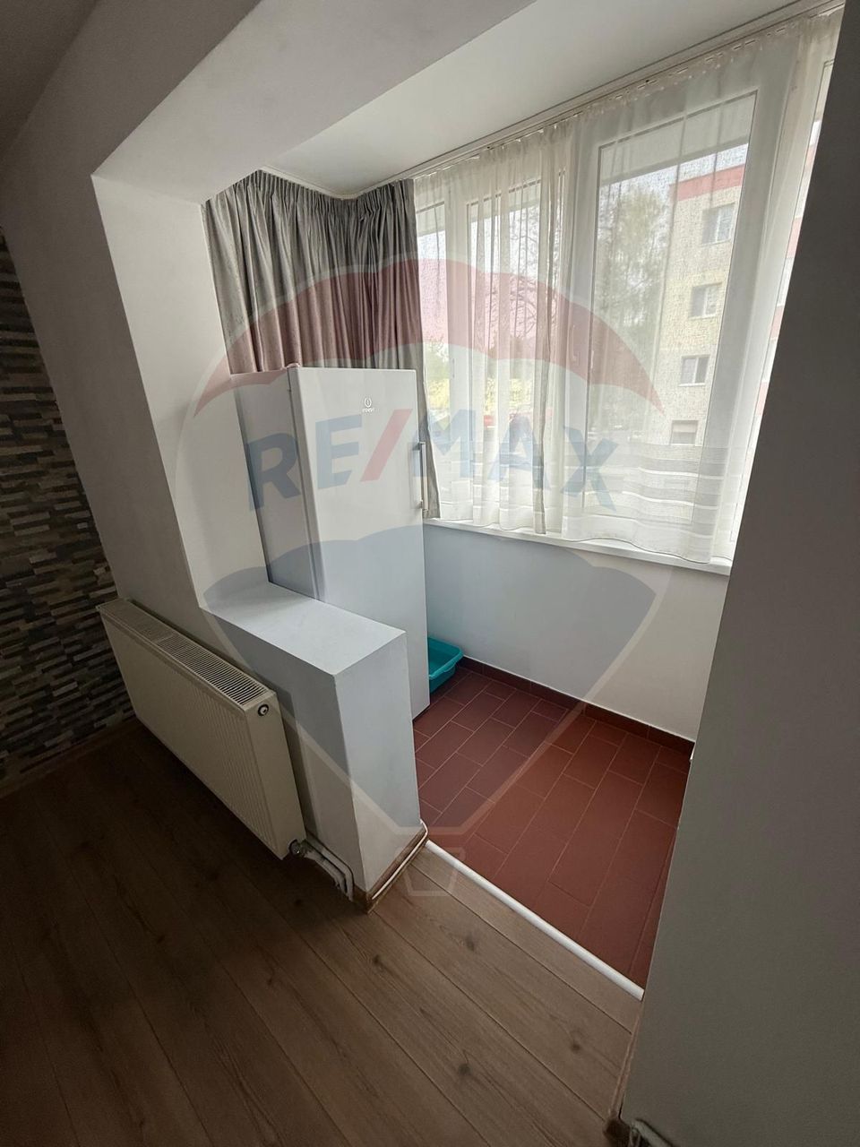 Apartament 3 camere de vânzare – Săcele, zona Electroprecizia