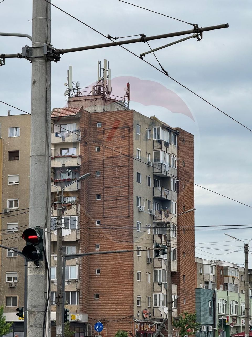 Apartament 3 cam.decomandat  cu centrala-Piata Uta/stadion