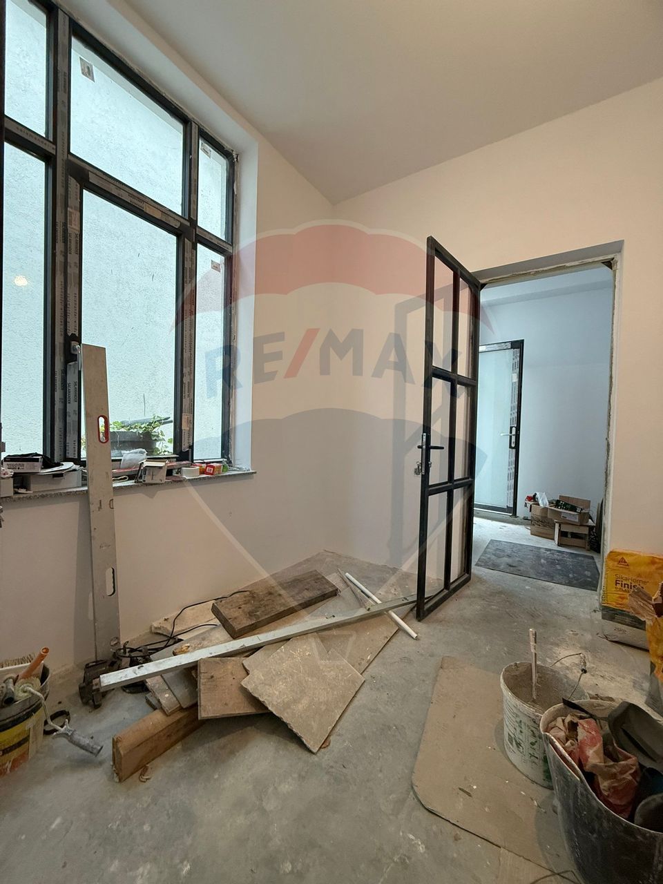 Spațiu comercial de inchiriat  zona Tomis Mall Constanta