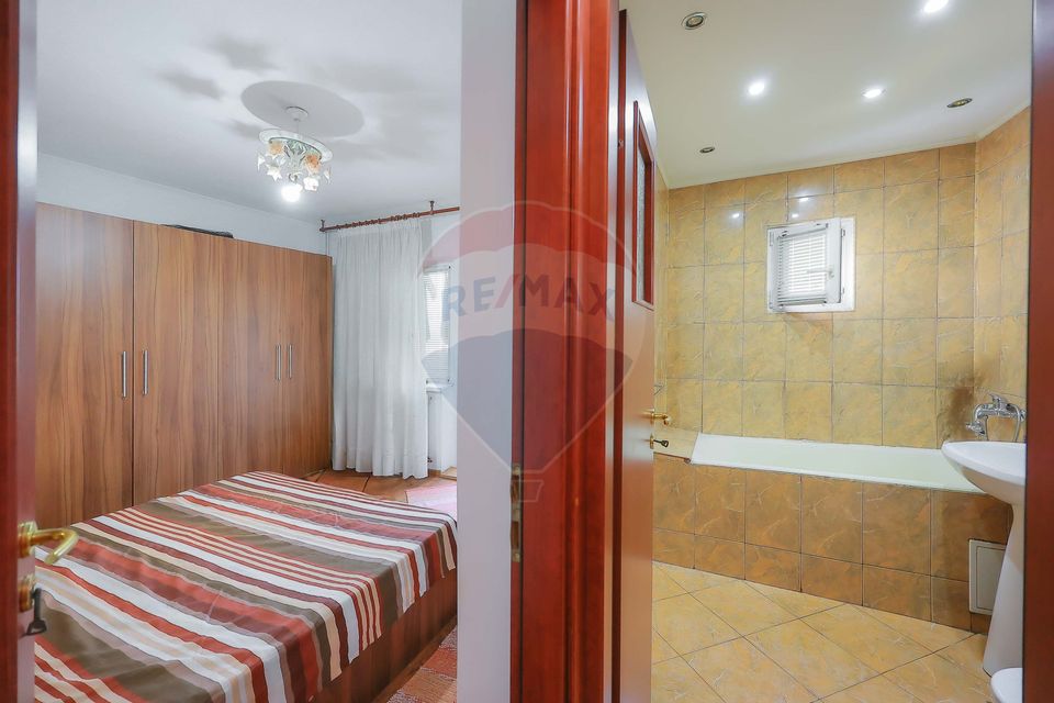 Apartament 3 Camere, Zonă Fără Trafic/Liniștită, Dragoș Vodă, Vânzare