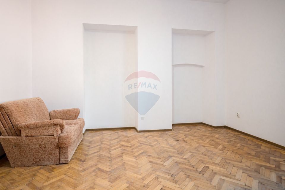 Ocazie! Garsoniera de vânzare pe Muresenilor, etaj 1, Centrul Istoric