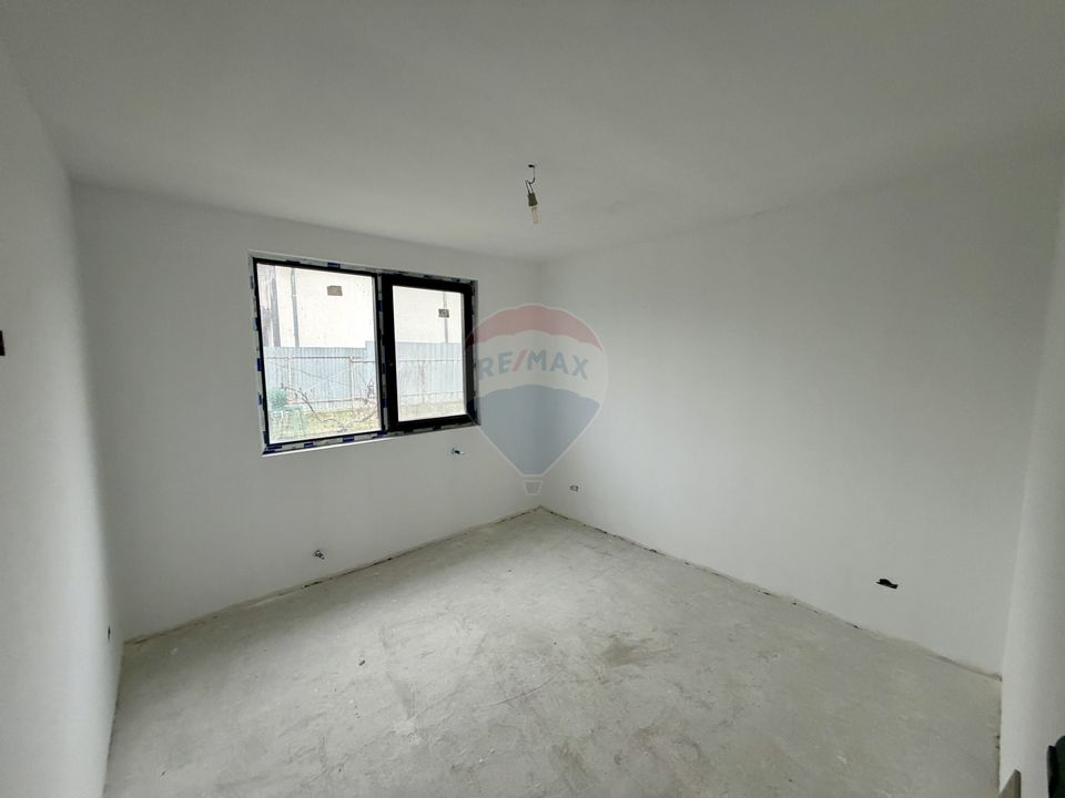 4 room House / Villa for sale