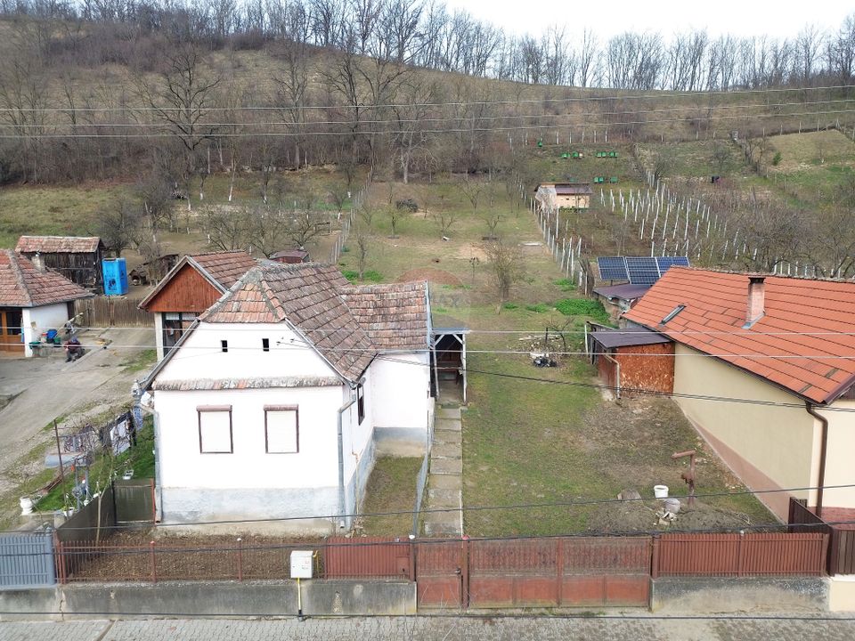 Casă  la țară in Transilvania - sat sasesc Păucea, jud. Sibiu
