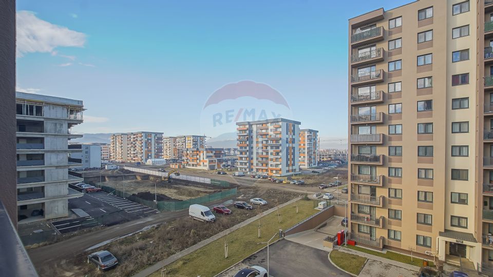 3 room Apartment for sale, Tractorul area