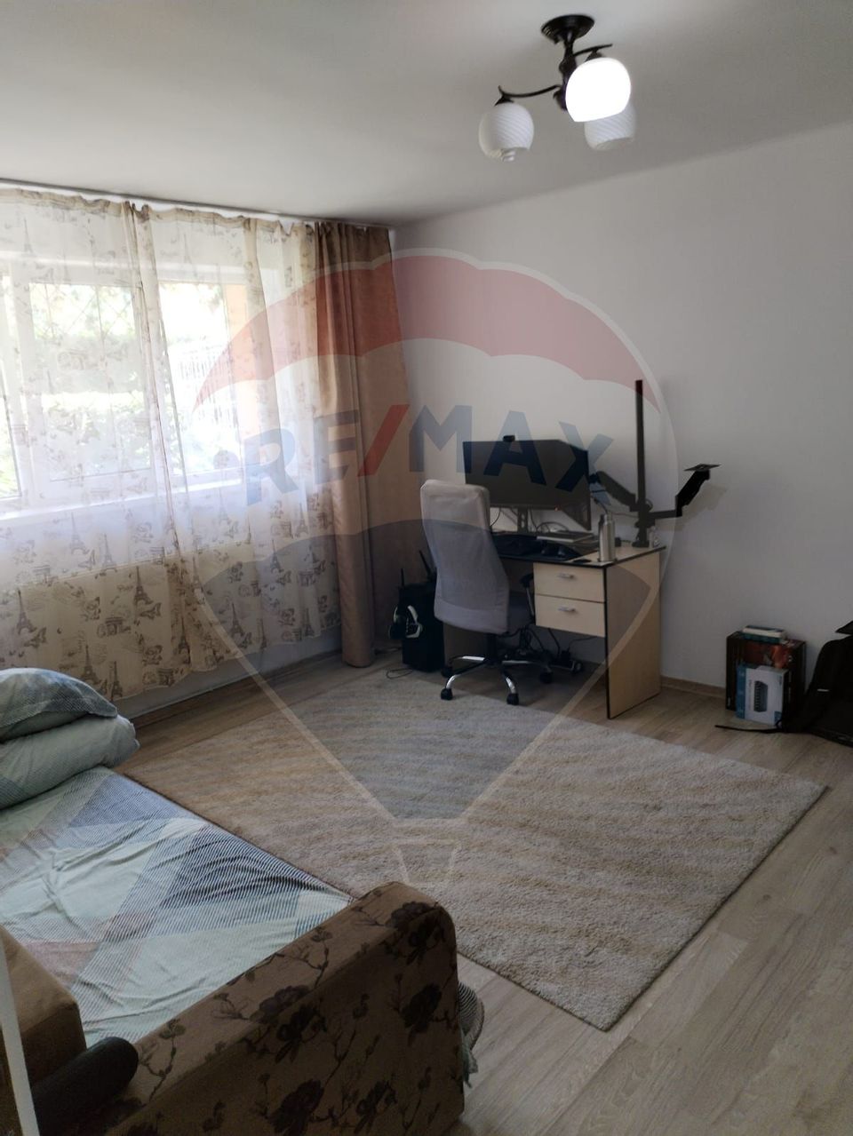 Apartament cu 1 camere de închiriat în zona Horea