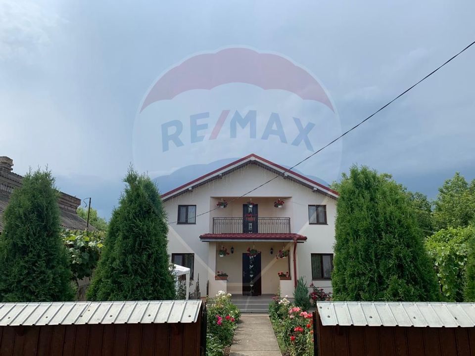 6 room House / Villa for sale