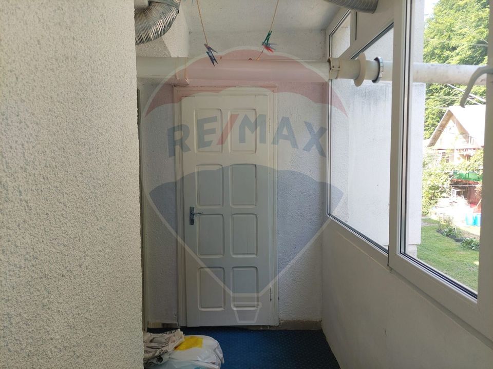 Apartament 3 camere decomantdate Slanic Moldova