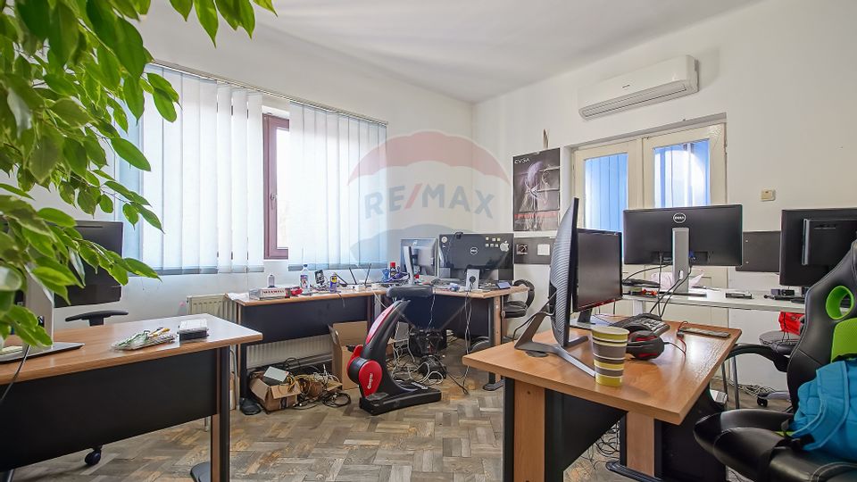 11 room House / Villa for rent, Tractorul area