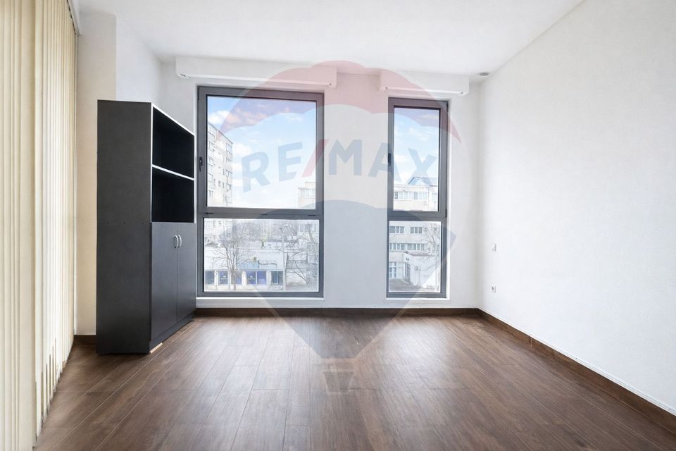 106sq.m Office Space for rent, Bistrita Lac area