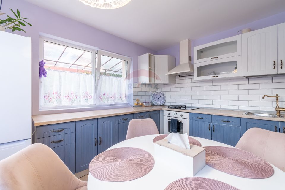 Casa individuala de vanzare 100mp, 600mp teren, garaj, zona Panemar