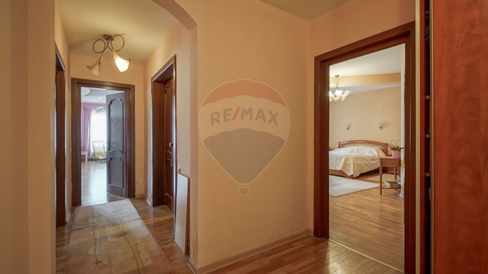 Casă / Vilă de vânzare – Strada Sitei nr. 42, Brașov