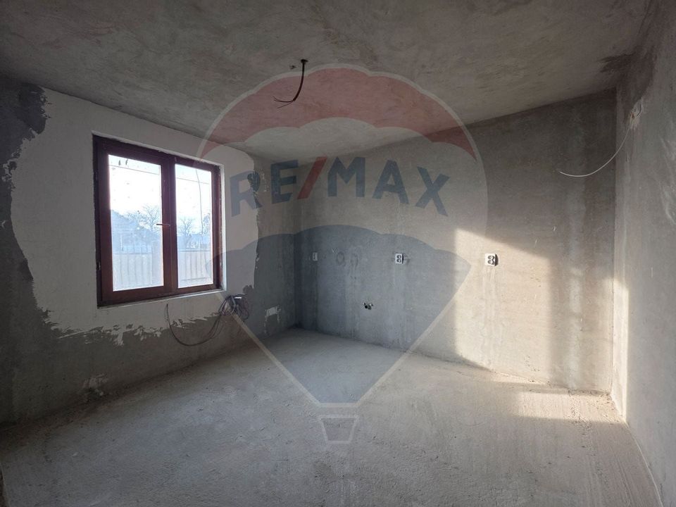 6 room House / Villa for sale, Izvoare area