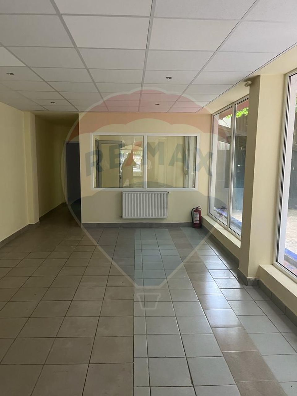 De inchiriat Spațiu comercial stradal zona Universitatii