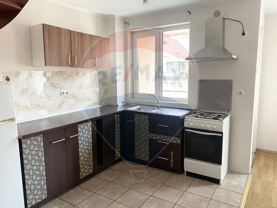 Apartament de inchiriat 3 camere, Aleea Streiu