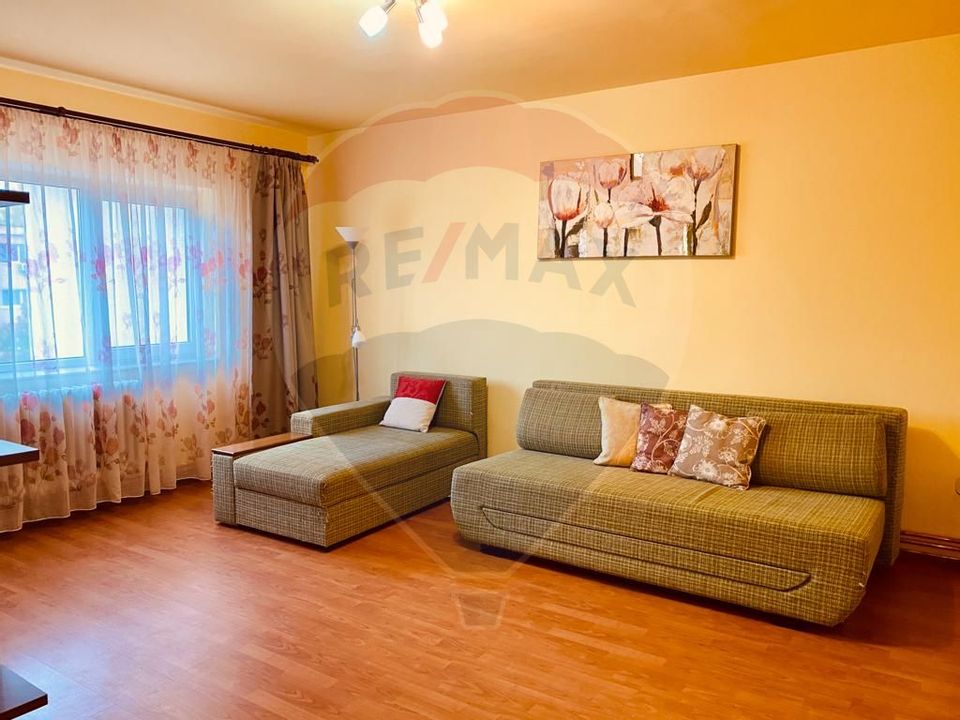 Apartament 4 camere de inchiriat