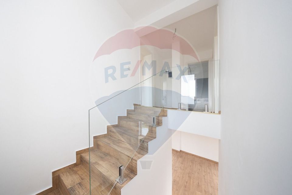 Vila moderna cu 4 camere,  P+E - teren 501 mp