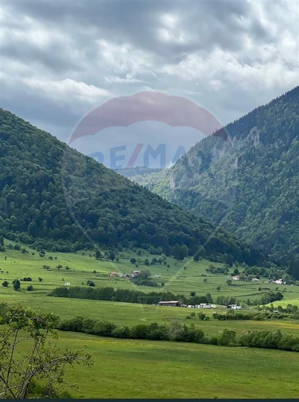 Land 4,145sqm Predelut / Strada Magurii