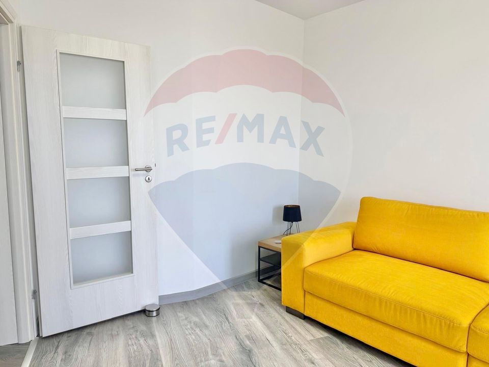 De închiriat apartament cu 3 camere , Zona Oncea