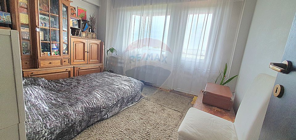 Apartament cu 2 camere de vânzare în zona Crisan