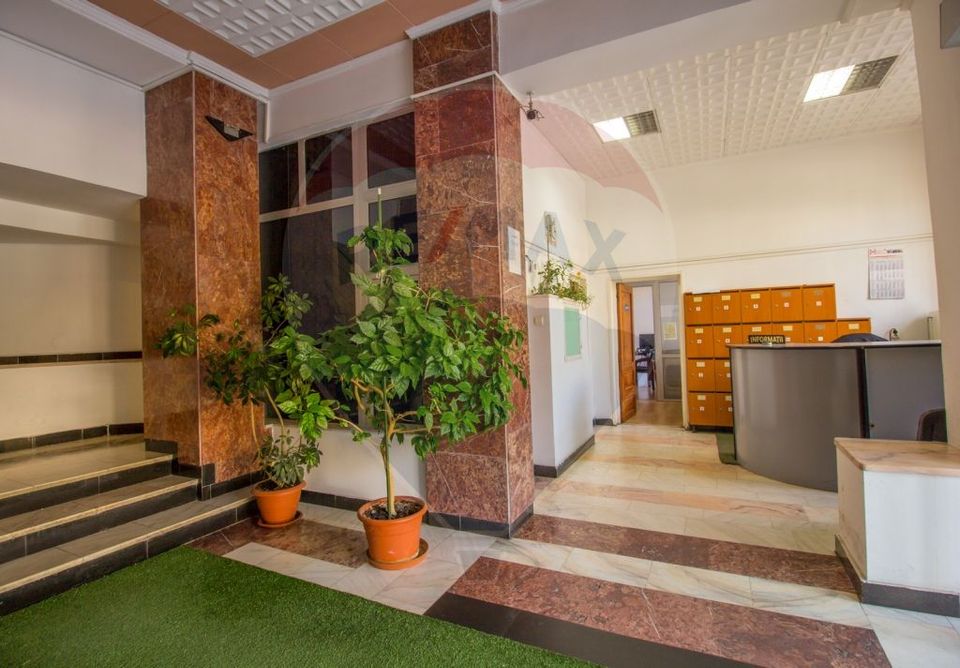 SOLD!!! Remarkable building, Civic Center, Brasov, commercial/office