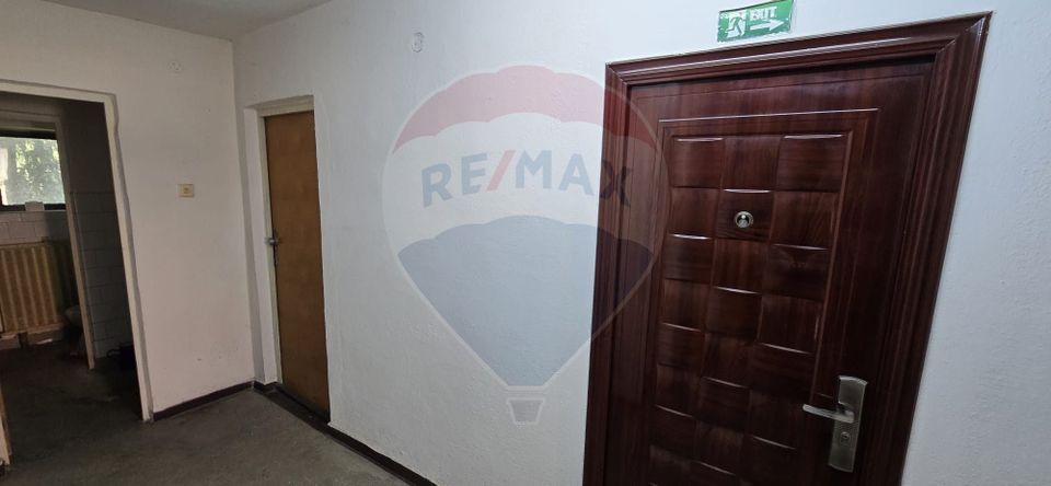 Spațiu cazare muncitori, de închiriat, 9 camere, Bistrița, zona Pasaj