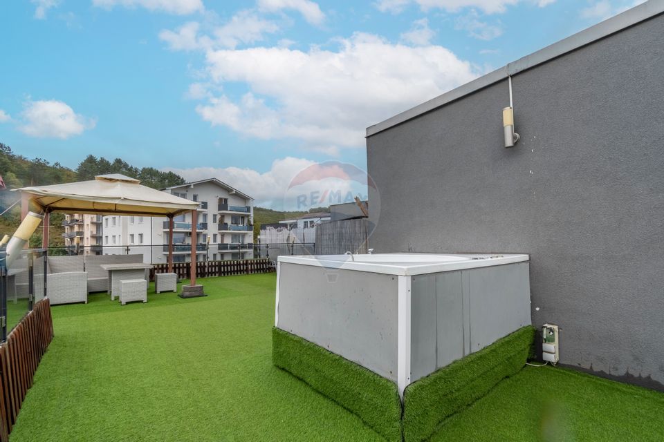 Penthouse de inchiriat cu terasa si jacuzzi | Donath Park