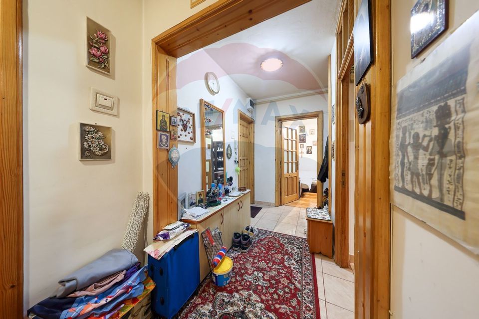 Apartament cu 3 camere, mobilat si utilat, în zona Racadau!