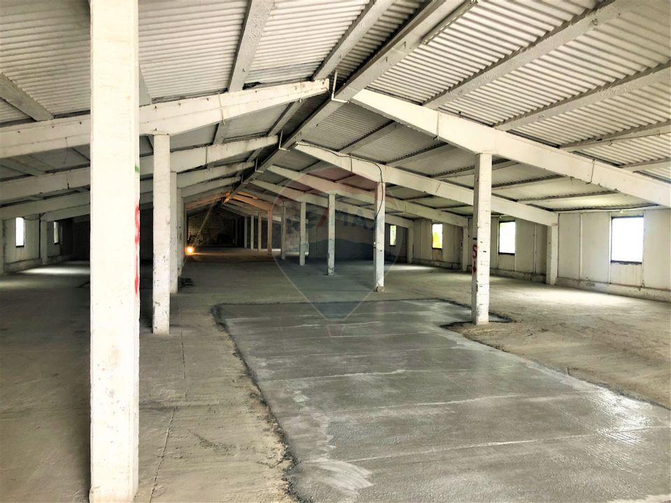 950sq.m Industrial Space for rent