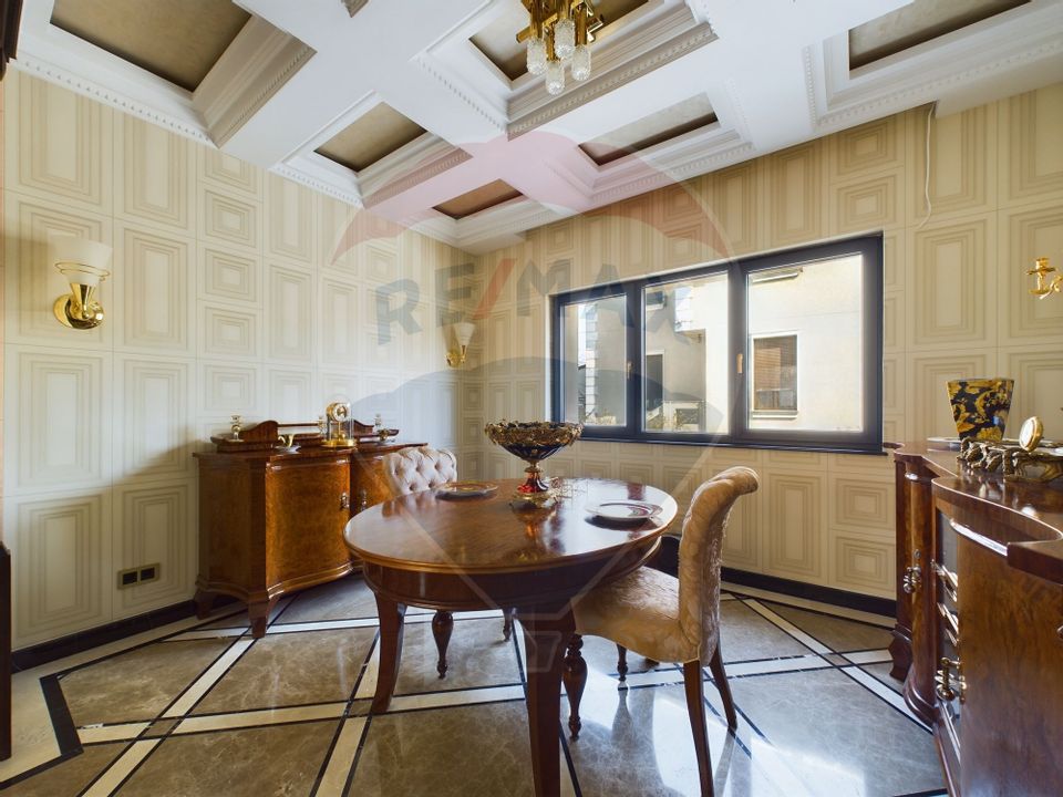 16 room House / Villa for sale, Parcul Carol area