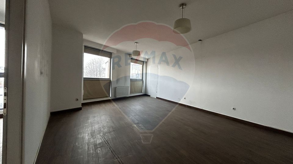 64sq.m Office Space for rent, Bistrita Lac area