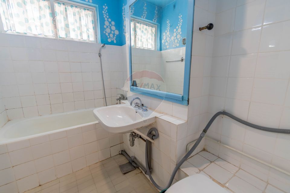 Apartament 3 camere de vanzare, 63mp, decomandat, boxa, Agricultorilor